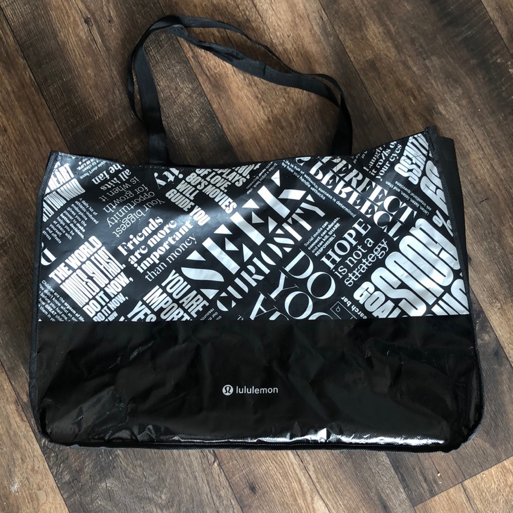 Super large lululemon toat bag!